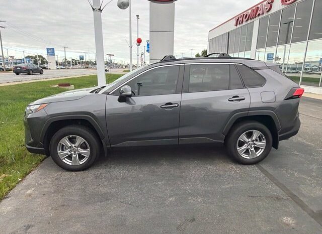 
								Toyota RAV4 Hybrid full									