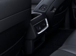
										Kia Carnival Hybrid full									