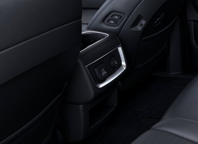 
								Kia Carnival Hybrid full									