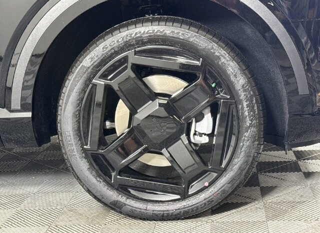 
								Kia Telluride full									