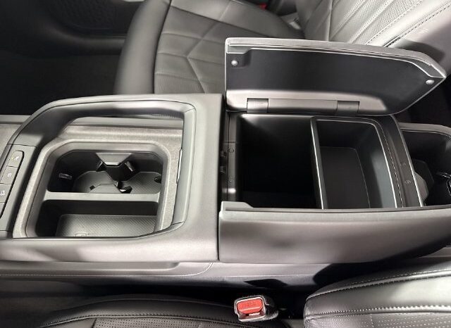 
								Kia Telluride full									