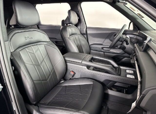 
								Kia Telluride full									