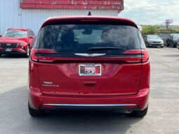 
										Chrysler Pacifica full									
