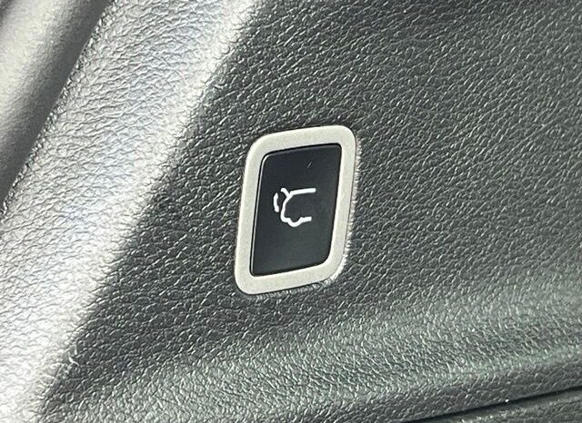 
								Chrysler Pacifica full									