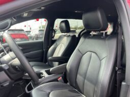 
										Chrysler Pacifica full									
