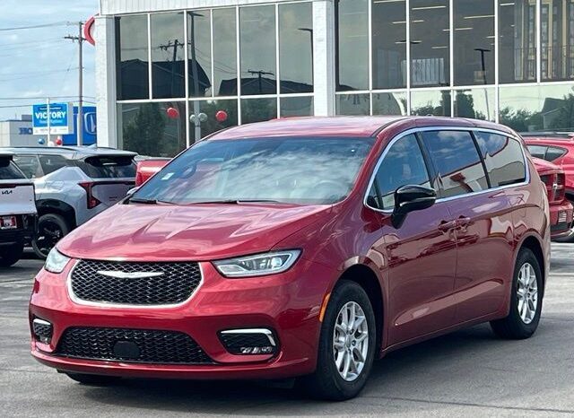 
								Chrysler Pacifica full									