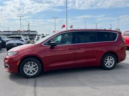
										Chrysler Pacifica full									