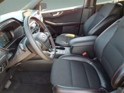
										Ford Escape full									