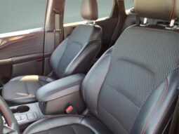 
										Ford Escape full									