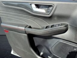 
										Ford Escape full									