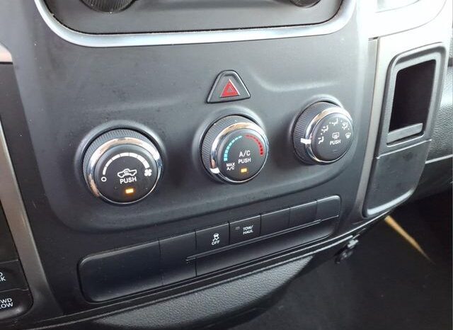 
								Ram 1500 Classic full									