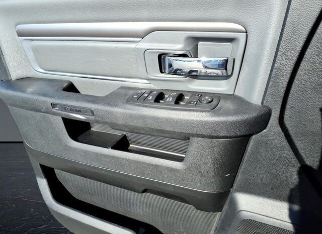 
								Ram 1500 Classic full									