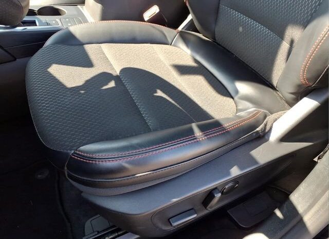 
								Ford Escape full									