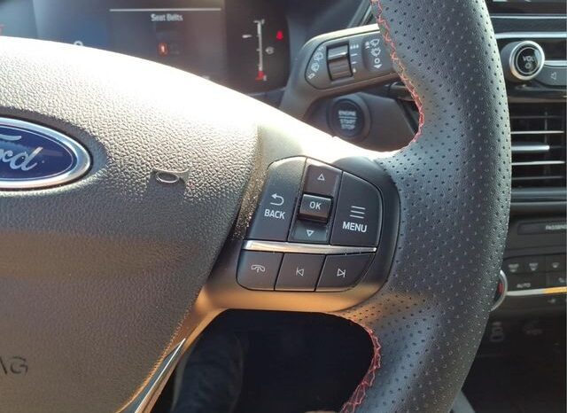 
								Ford Escape full									