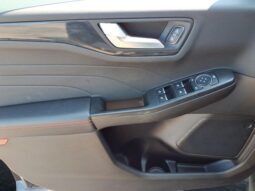 
										Ford Escape full									