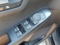 
										Ford Escape full									