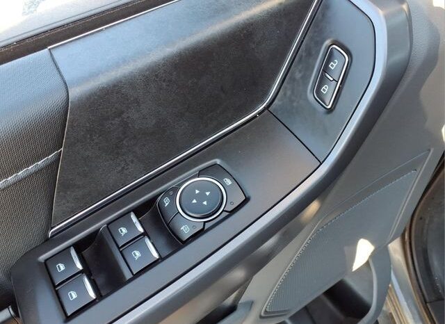 
								Ford F-150 full									