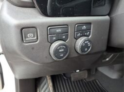 
										Chevrolet Silverado 1500 full									
