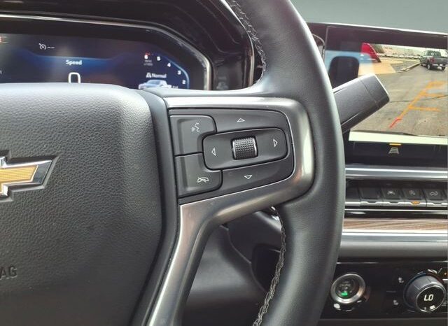 
								Chevrolet Silverado 1500 full									