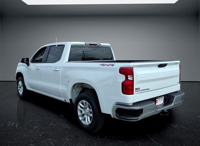 
								Chevrolet Silverado 1500 full									