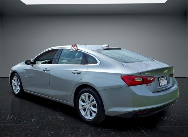 
								Chevrolet Malibu full									