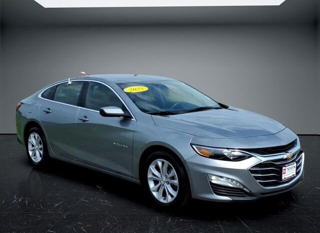 
								Chevrolet Malibu full									
