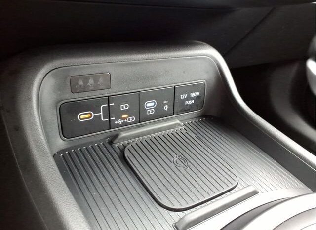 
								Hyundai Kona full									
