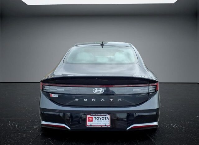 
								Hyundai Sonata full									