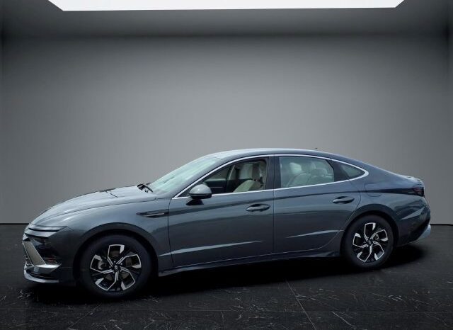 
								Hyundai Sonata full									