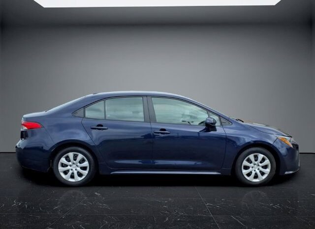 
								Toyota Corolla full									
