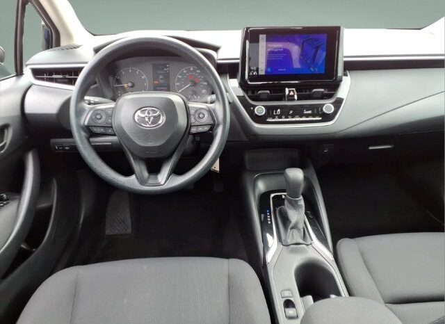 
								Toyota Corolla full									