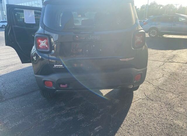 
								Jeep Renegade full									