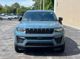 
										Jeep Grand Cherokee full									