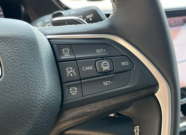 
								Jeep Grand Cherokee full									