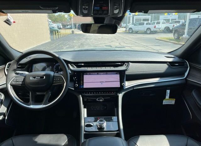 
								Jeep Grand Cherokee full									