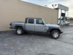 
										Jeep Gladiator full									