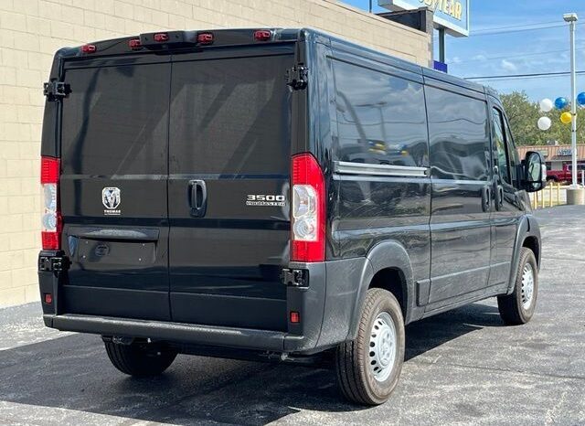 
								Ram ProMaster 3500 full									
