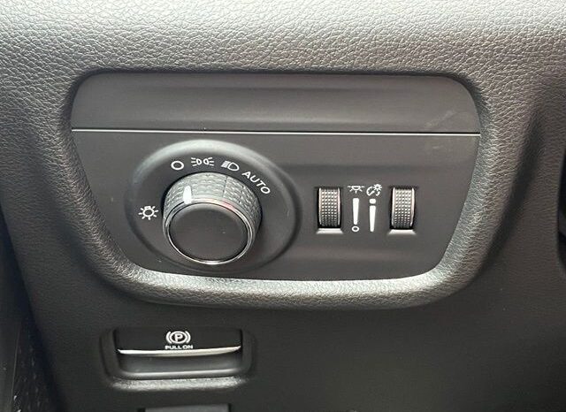 
								Jeep Grand Cherokee full									