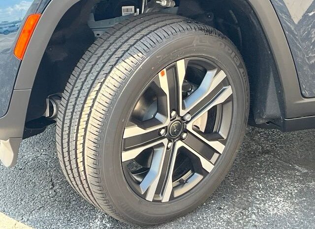 
								Jeep Grand Cherokee L full									