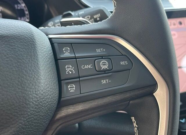 
								Jeep Grand Cherokee L full									