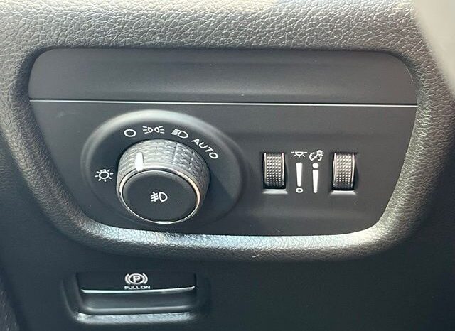 
								Jeep Grand Cherokee L full									