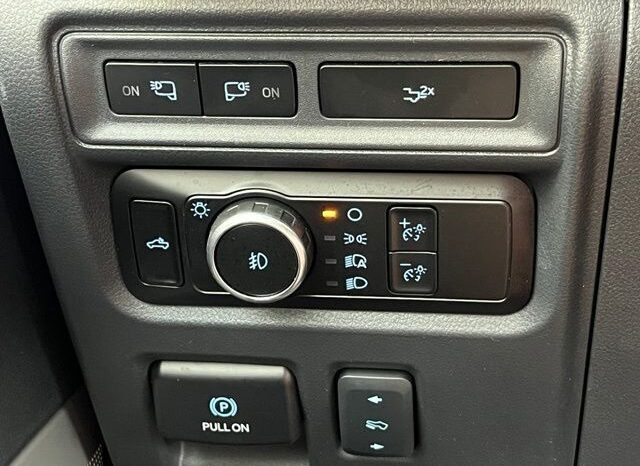 
								Ford F-150 full									