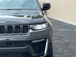 
										Jeep Grand Cherokee full									