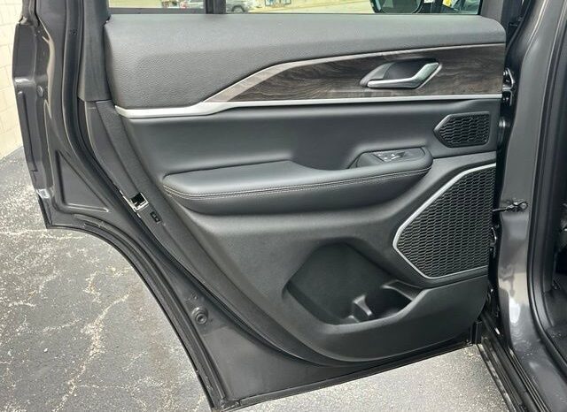 
								Jeep Grand Cherokee full									
