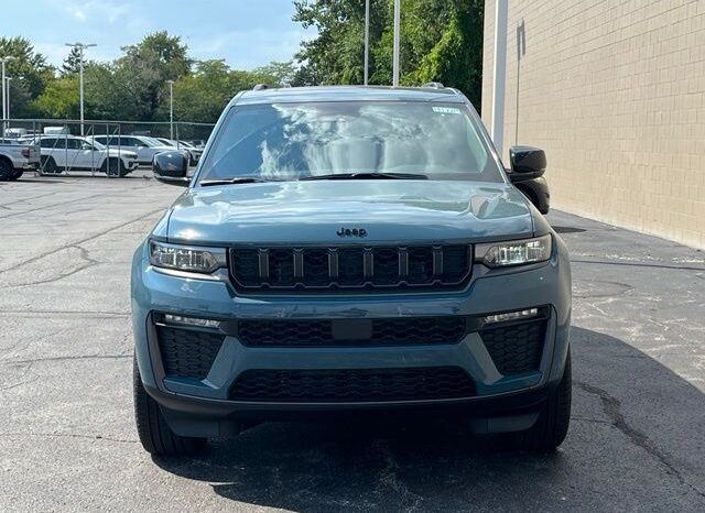 
								Jeep Grand Cherokee L full									