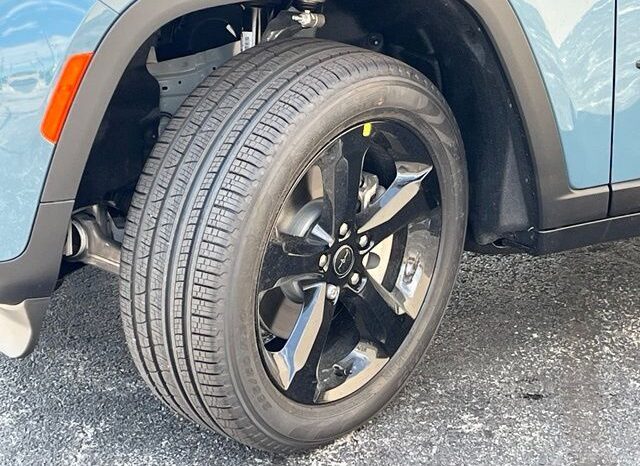 
								Jeep Grand Cherokee L full									