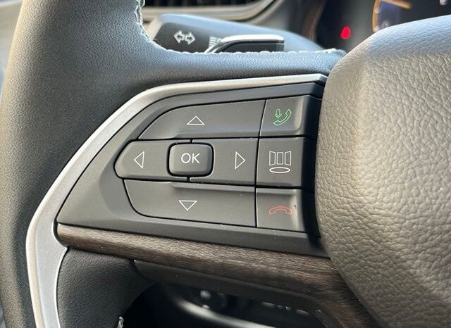 
								Jeep Grand Cherokee L full									