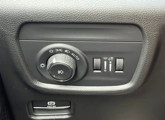 
								Jeep Grand Cherokee L full									
