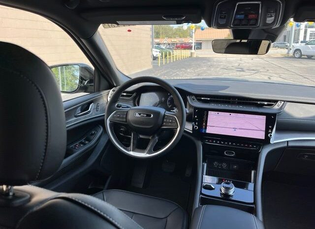 
								Jeep Grand Cherokee L full									