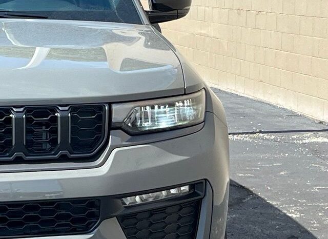 
								Jeep Grand Cherokee L full									